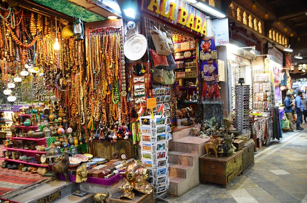 Souk de Mutrah – Mutrah Market, near Mutrah Corniche, Mascate, Oman (photo 1)