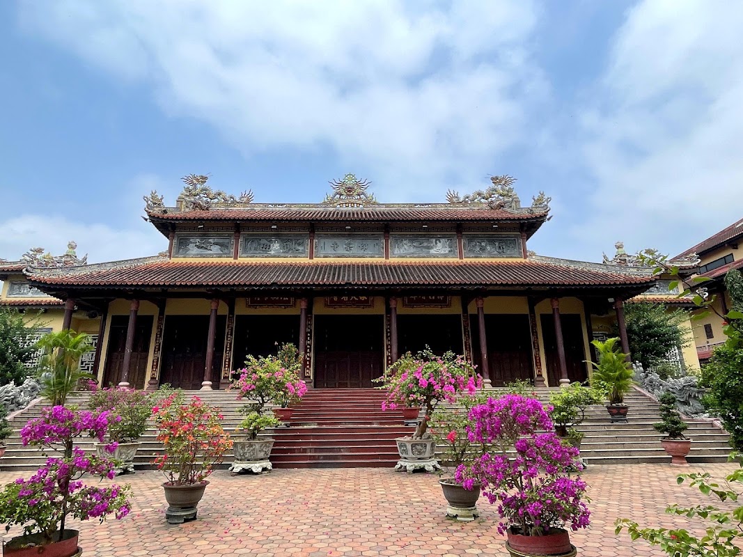 Temple Tu Duc – tổ dân phố Thượng Ba, quận Thuận Hóa, Thừa Thiên Huế 530000, Vietnam (photo 1)