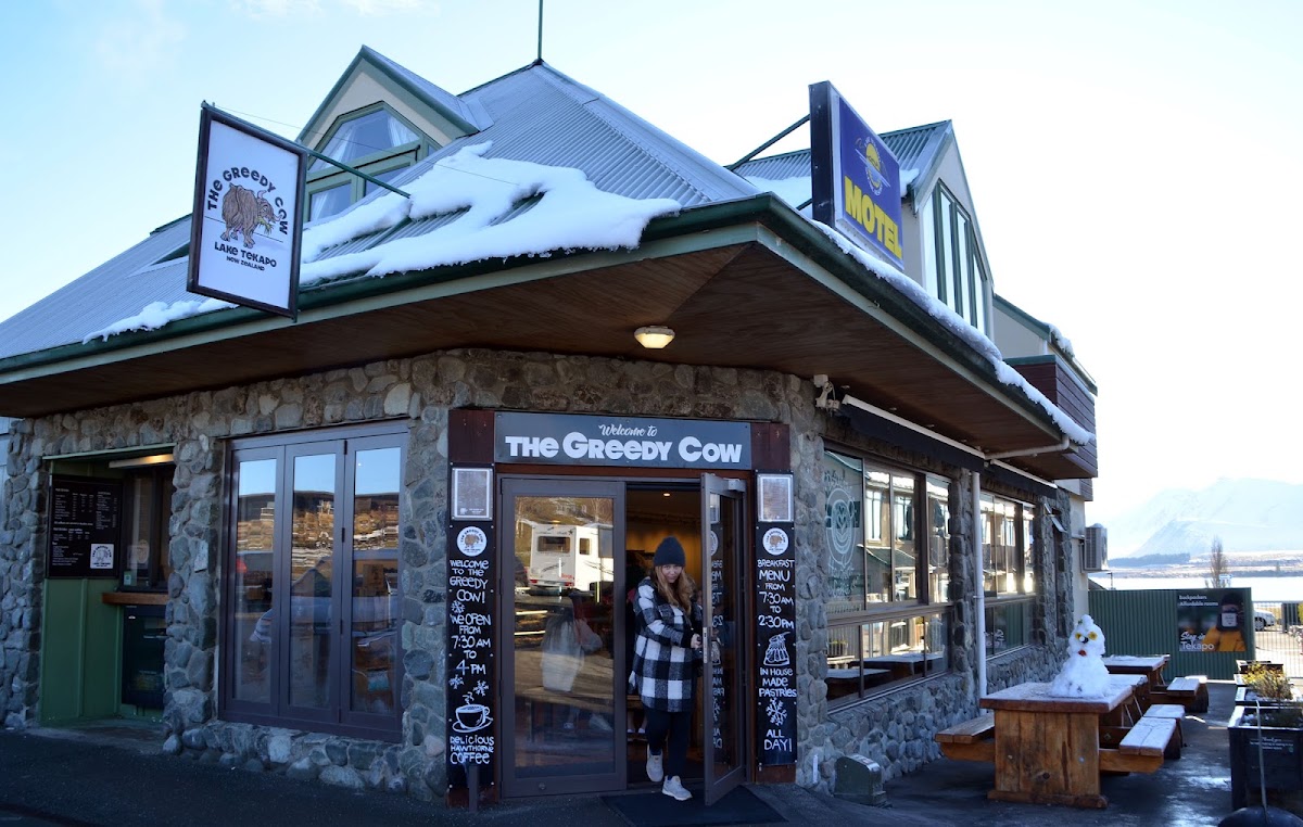 The Greedy Cow Cafe – 16 Rapuwai Lane, Lake Tekapo 7945, Nouvelle-Zélande (photo 1)