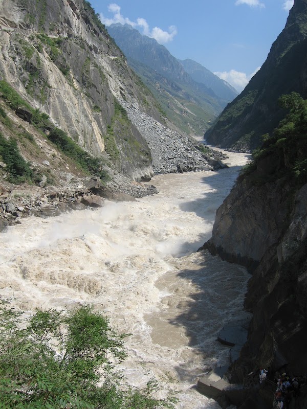 Tiger Leaping Half Way Guest House – Tiger Leaping Half Way Guest House, sentier haut des gorges du Saut du Tigre, Yunnan, Chine (photo 2)