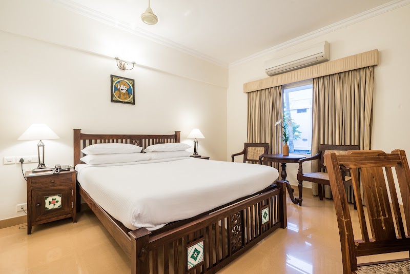 Tissa's Inn – Tissa's Inn (photo 2)