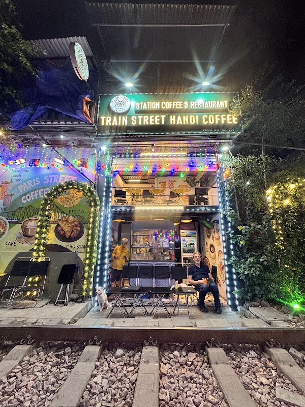 Train Street Hanoi coffee – Train Street/2 Trần Phú, Hoàn Kiếm, Hà Nội, Vietnam (photo 3)