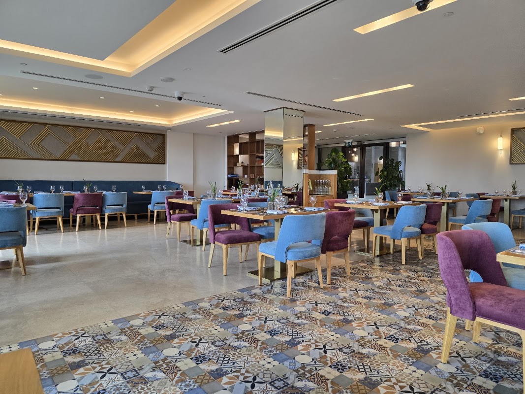 Veranda Restaurant – Jabal al Akhdar, Sayq 621, Oman (photo 1)