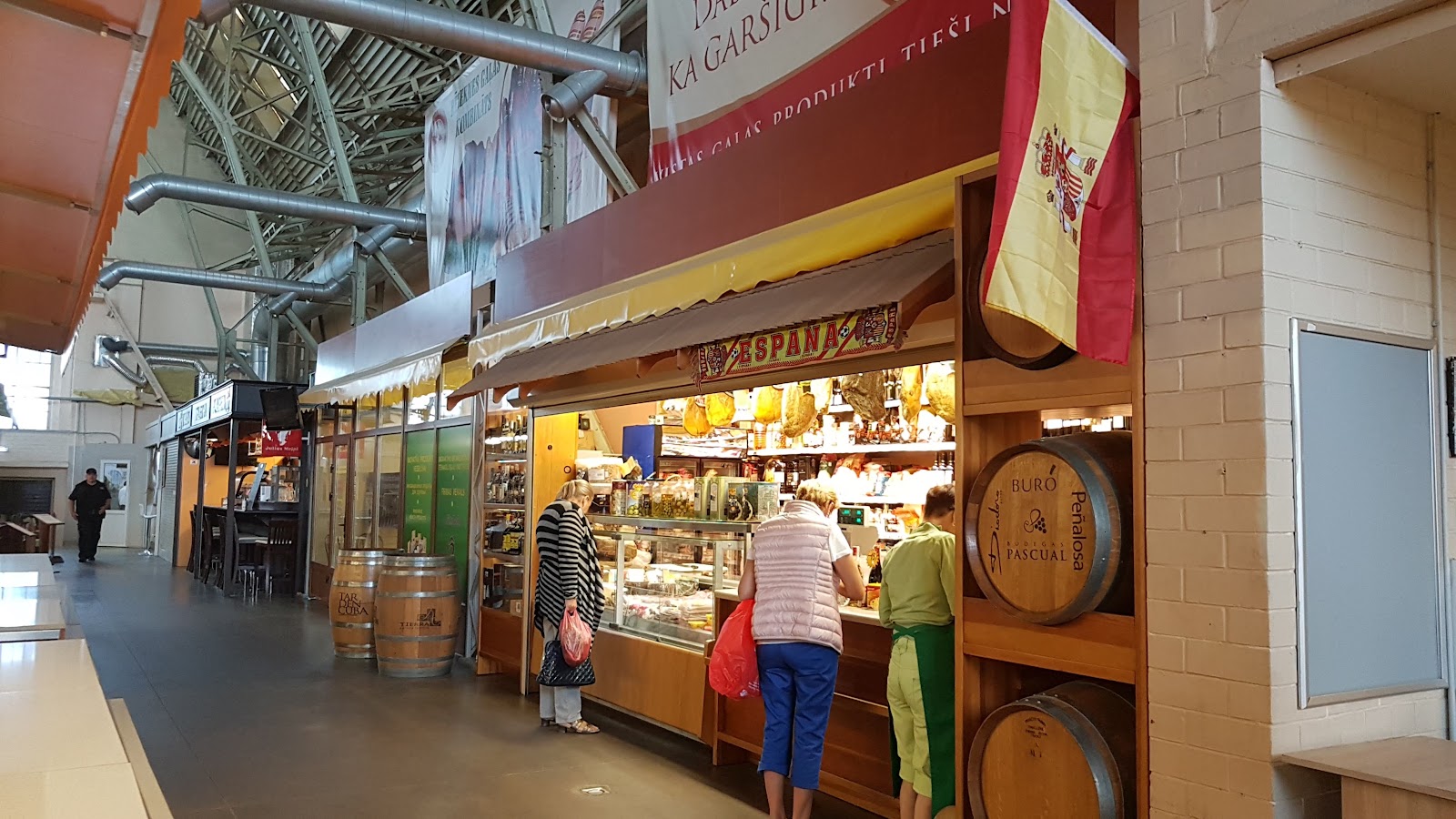 Marché central de Riga – Nēgu iela 7, Latgales priekšpilsēta, Rīga, LV-1050, Latvia (photo 1)
