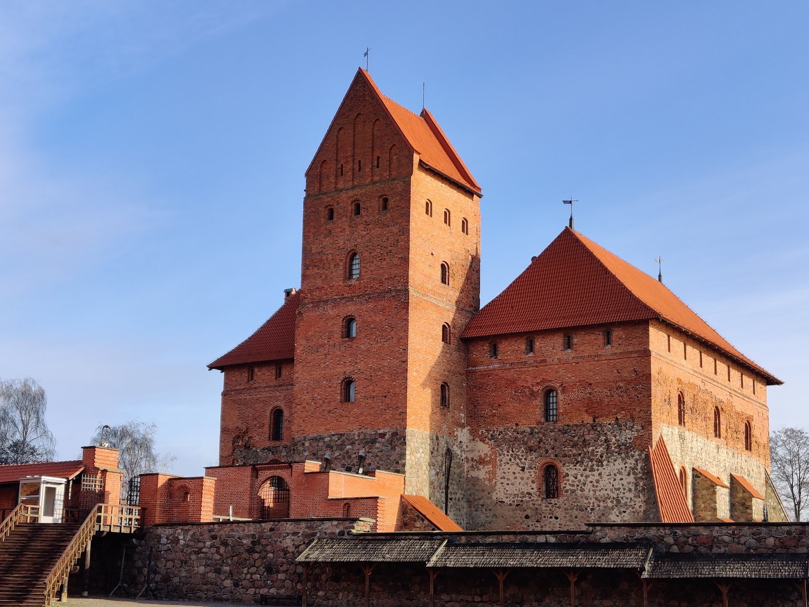 Château insulaire de Trakai – Karaimų g. 43C, 21104 Trakai, Lithuania (photo 2)