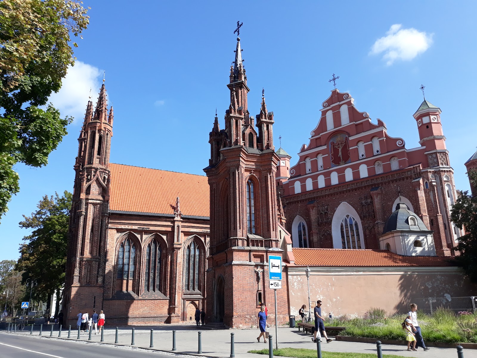 Église Sainte-Anne – Maironio g. 8, 01124 Vilnius, Lithuania (photo 2)