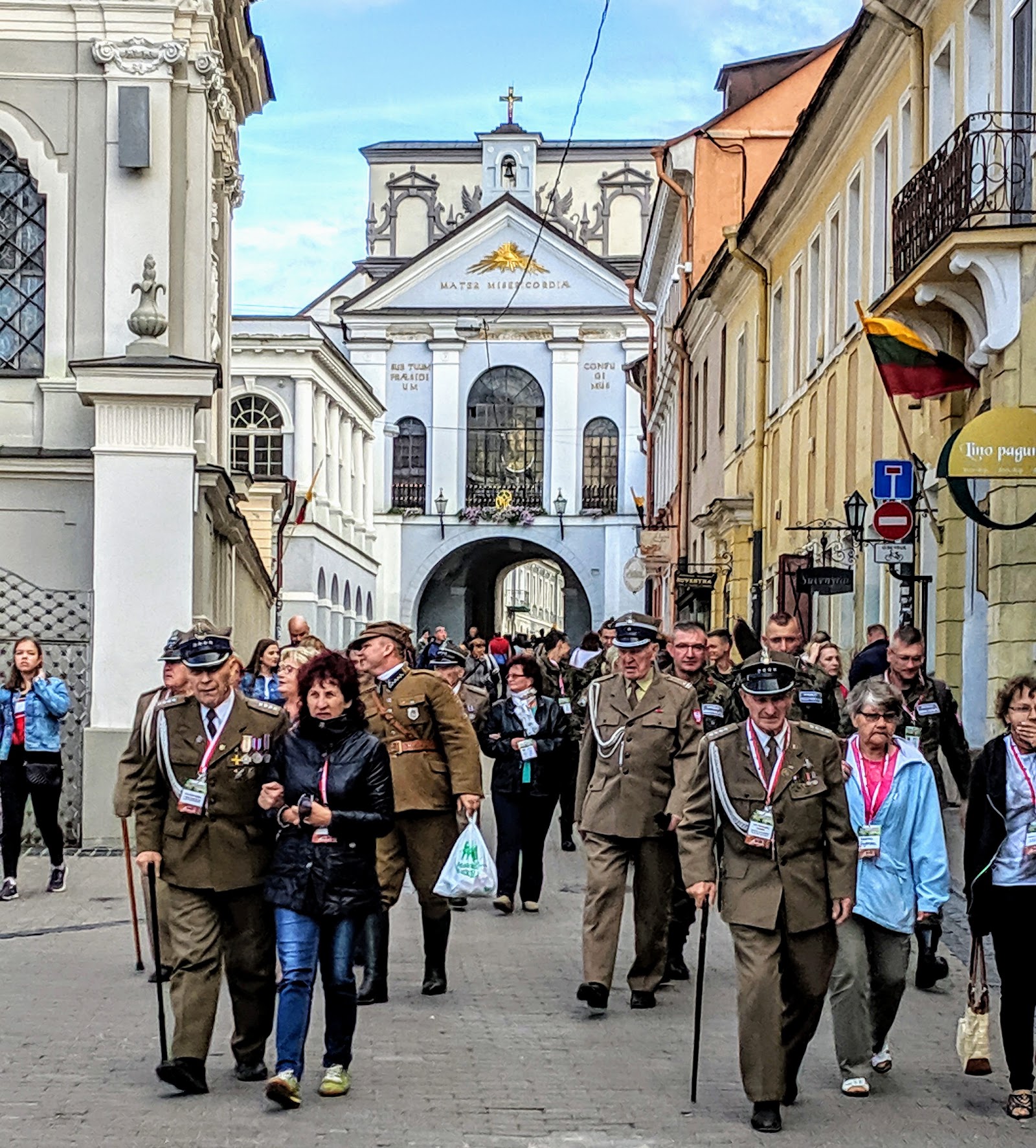 Porte de l'Aurore – Aušros Vartų g. 14, 01129 Vilnius, Lithuania (photo 2)
