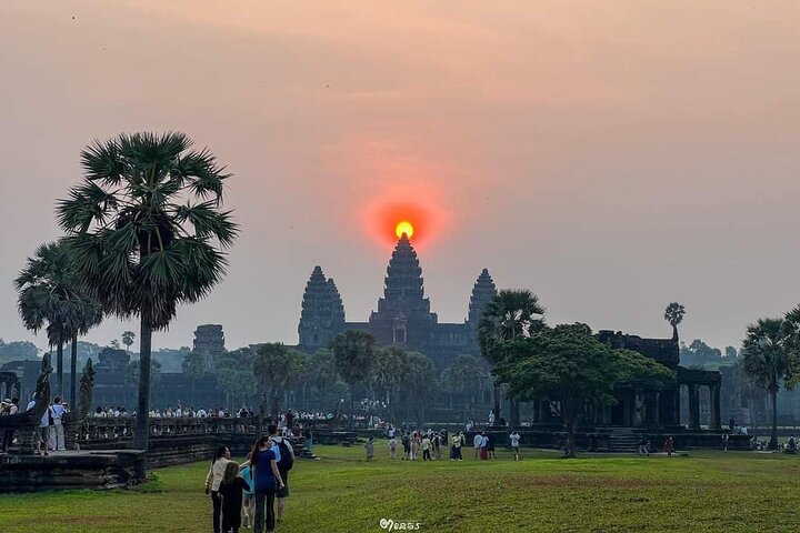 Visite guidée privée au lever du soleil à Angkor avec petit-déjeuner