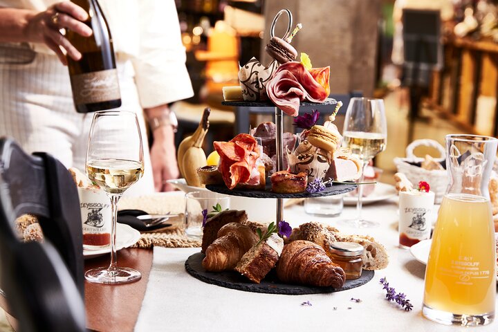 Visita di cantina immersiva - degustazione e brunch alsaziano