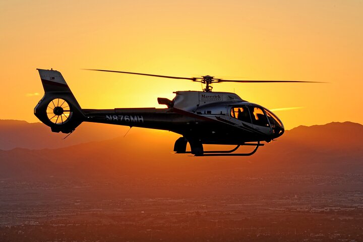 Elicottero al tramonto sul Grand Canyon da Las Vegas