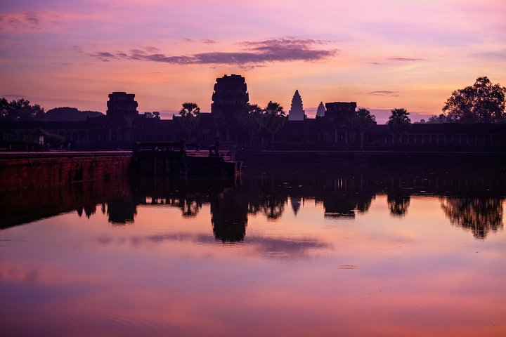 Lever de soleil à Angkor Wat et coucher de soleil à Angkor Thom