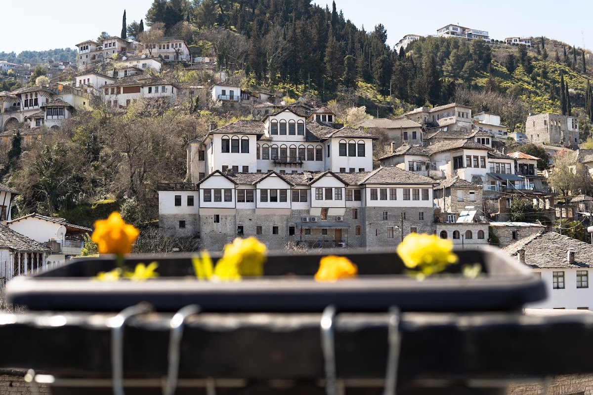 Alsara Guesthouse – Rruga Ismail Kadare, Gjirokastër 6001, Albania (photo 1)
