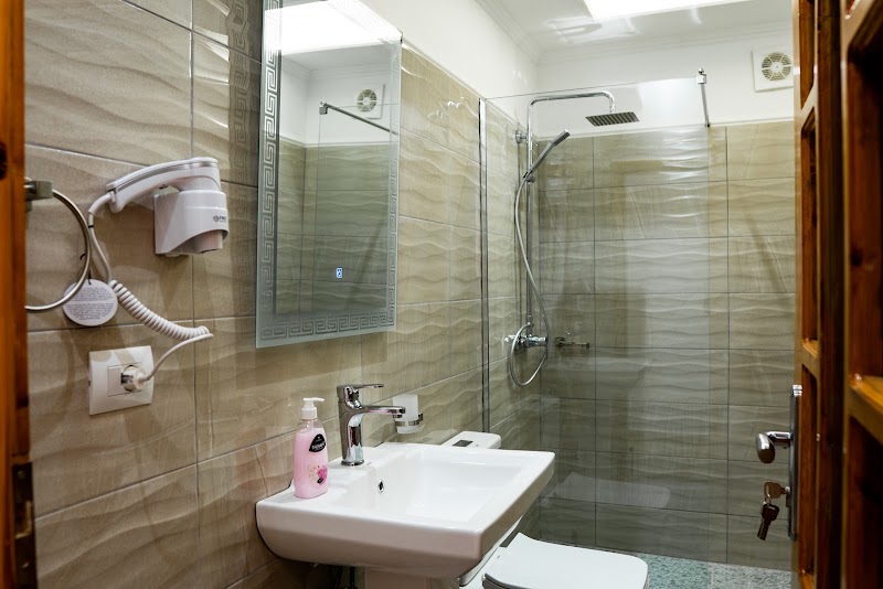 Alsara Guesthouse – Rruga Ismail Kadare, Gjirokastër 6001, Albania (photo 3)