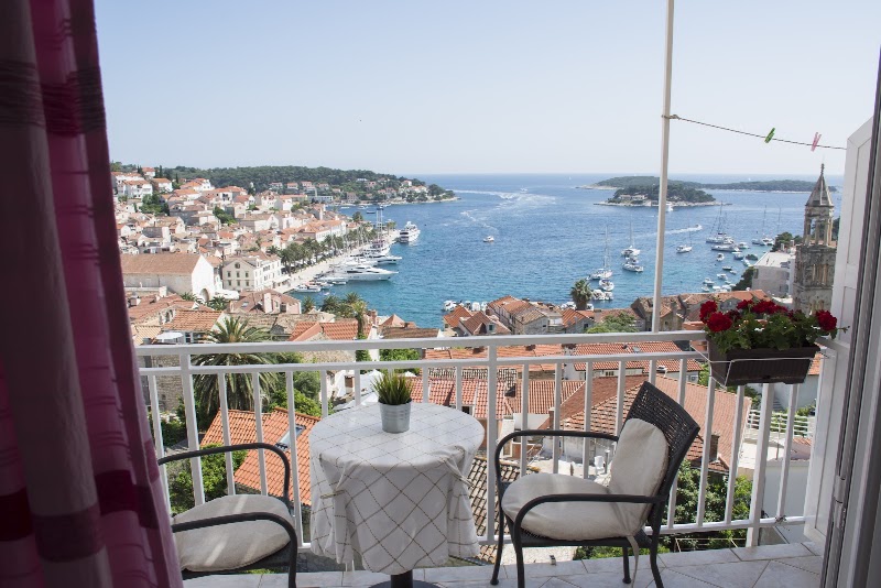 Apartments Boćin Rosso – Marina Carica 6, 21450 Hvar, Croatie (photo 3)