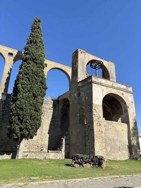 Aqueduc et noria de Serpa – R. dos Arcos, 7830-425 Serpa, Portugal (photo 1)