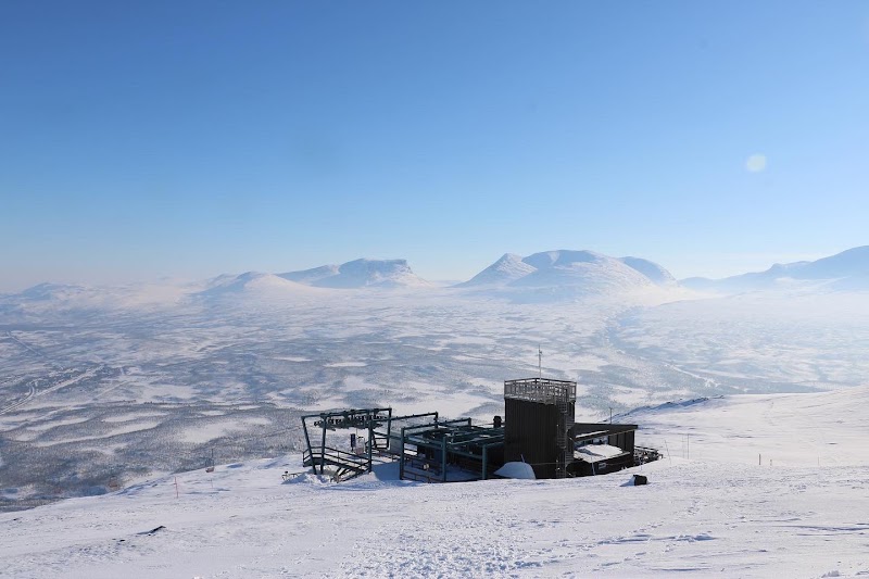Aurores boréales à l'Aurora Sky Station – Abisko Turiststation, 981 07 Abisko, Suède (photo 2)