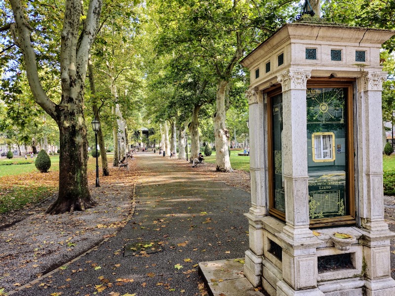 Avent au parc Zrinjevac – Zrinjevac 7, 10000, Zagreb, Croatie (photo 3)
