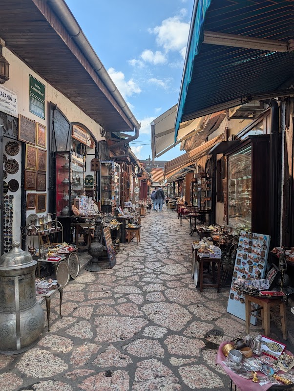 Baščaršija et la fontaine Sebilj – Baščaršija 1, Sarajevo 71000, Bosnie-Herzégovine (photo 3)