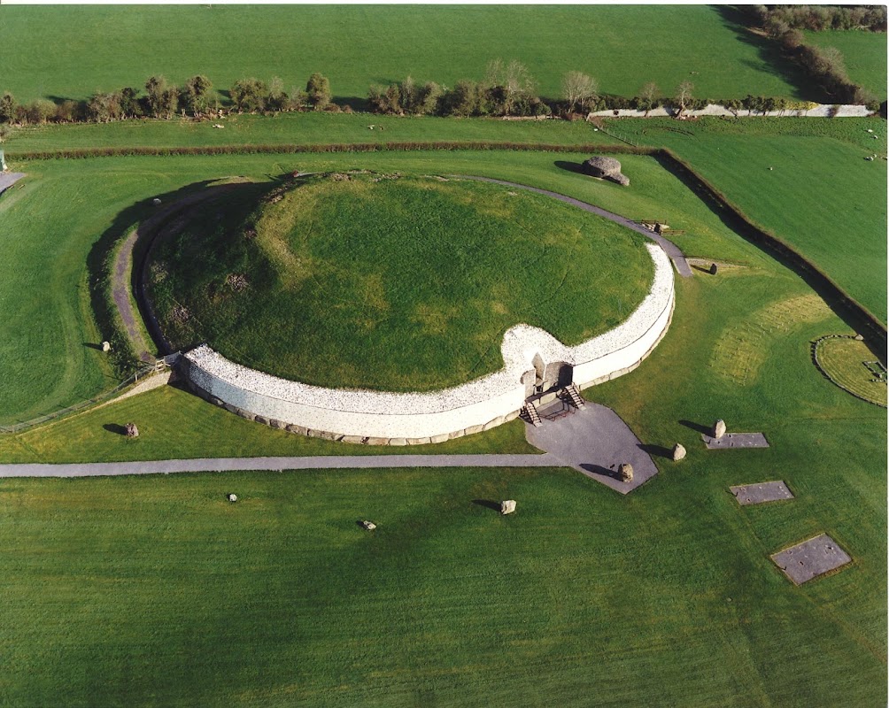 Brú na Bóinne : Newgrange et Knowth – Brú na Bóinne Visitor Centre, Roughgrange, Donore, Co. Meath, A92 EH5C, Irlande (photo 1)