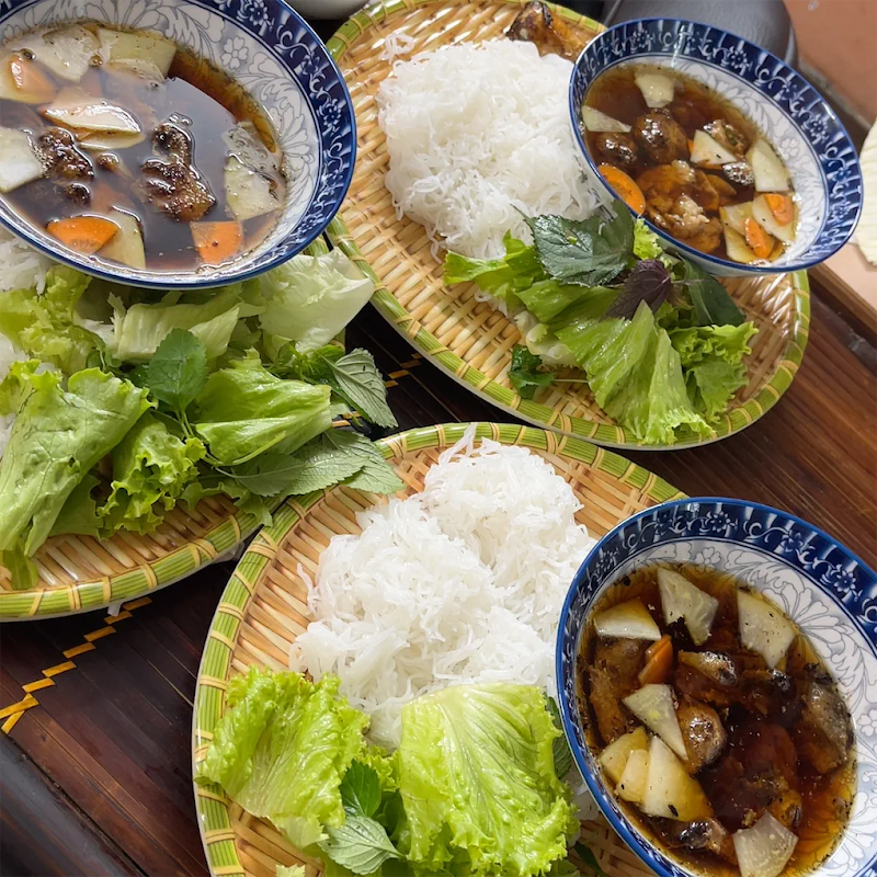 Bún chả ngon – 4 P. Nguyễn Siêu, Phố cổ Hà Nội, Hoàn Kiếm, Hà Nội, Vietnam (photo 3)