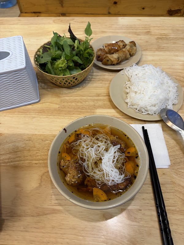 Bun Cha Ta Hanoi – 21 P. Nguyễn Hữu Huân, Phố cổ Hà Nội, Hoàn Kiếm, Hà Nội, Vietnam (photo 3)