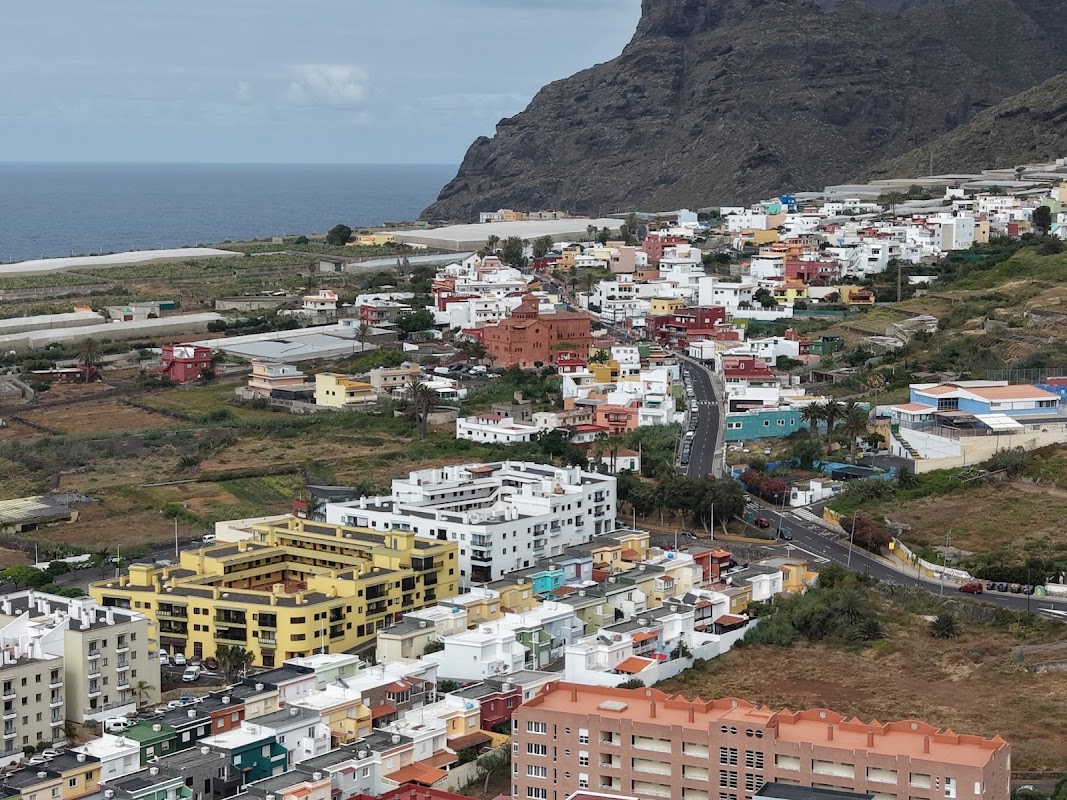 Camping Punta del Hidalgo – Cam. Los Corrales 30, 38240 San Cristóbal de La Laguna, Santa Cruz de Tenerife, Espagne (photo 1)