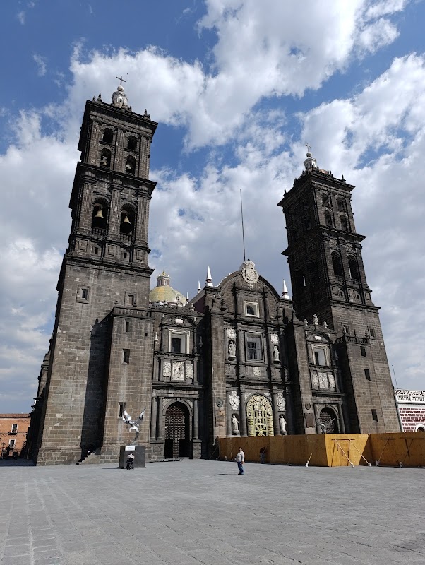 Cathédrale de Puebla – C. 16 de Septiembre s/n, Centro histórico de Puebla, 72000 Heroica Puebla de Zaragoza, Pue., Mexique (photo 1)