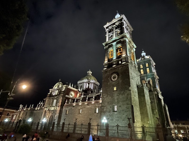 Cathédrale de Puebla – C. 16 de Septiembre s/n, Centro histórico de Puebla, 72000 Heroica Puebla de Zaragoza, Pue., Mexique (photo 3)