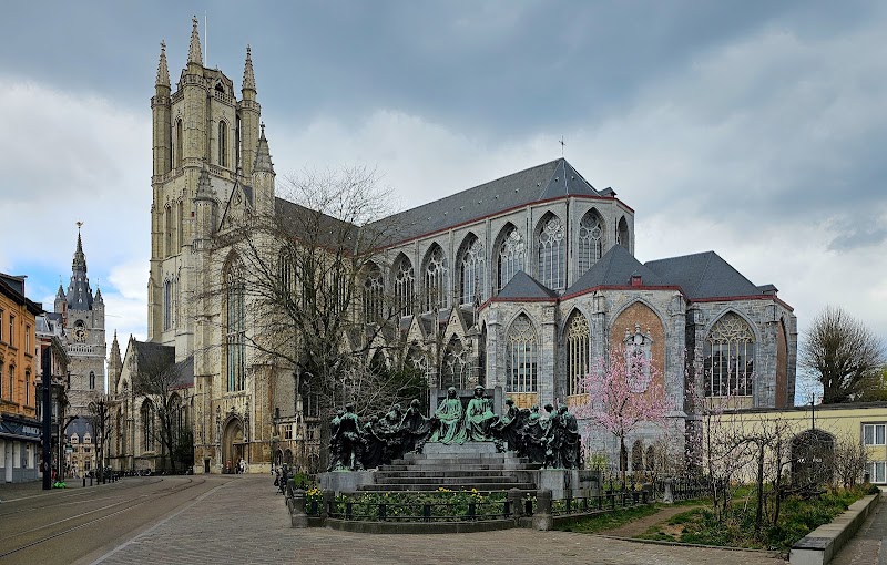 Cathédrale Saint-Bavon – Sint-Baafsplein 1, 9000 Gent, Belgique (photo 2)