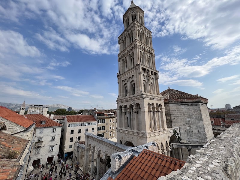 Cathédrale Saint-Domnius et son clocher – Ul. Kraj Svetog Duje 3, 21000 Split, Croatie (photo 2)