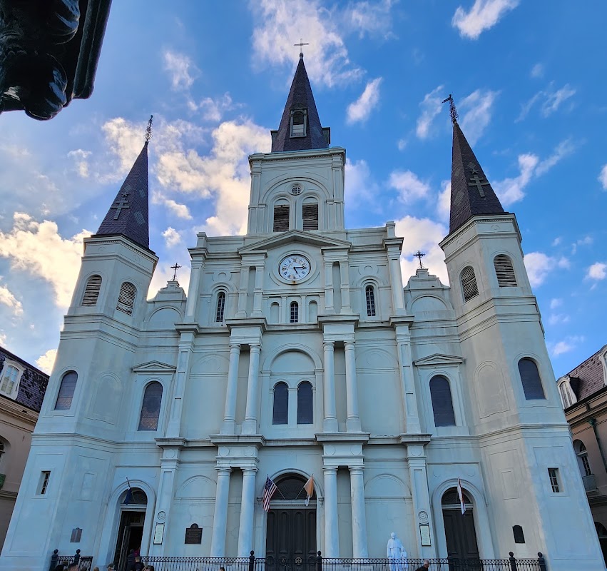 Cathédrale Saint-Louis – 615 Pere Antoine Alley, New Orleans, LA 70116 (photo 1)