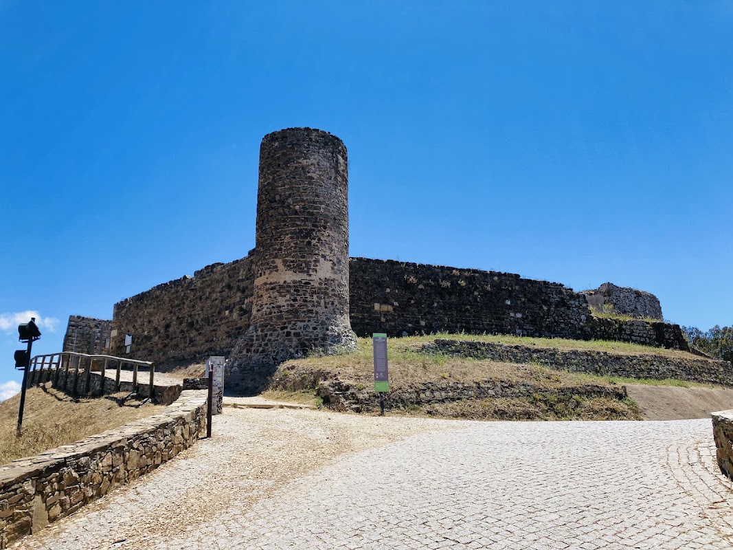 Château d'Aljezur – Castelo de Aljezur, 8670-156 Aljezur, Portugal (photo 1)