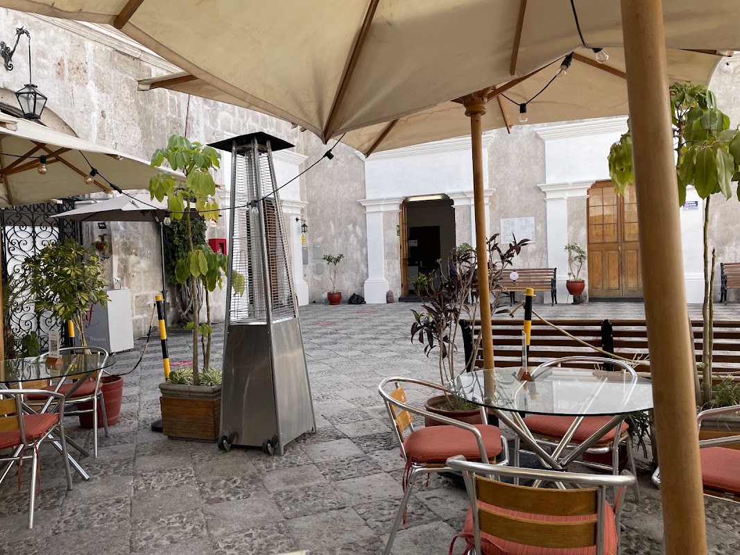 Crepísimo – Santa Catalina 208, Cercado de Arequipa 04001 (photo 1)