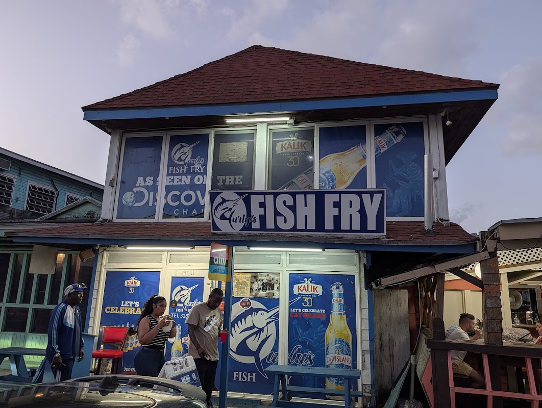 Curly's Restaurant and Bar – Arawak Cay, Nassau (photo 1)