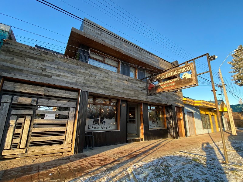 El Asador Patagónico – Arturo Prat 158, Puerto Natales, Magallanes, Chili (photo 3)