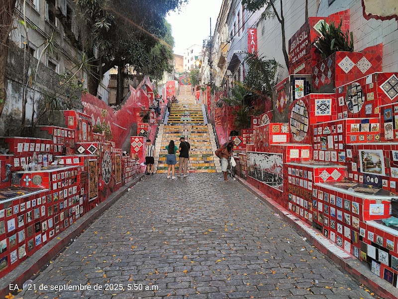 Escadaria Selarón – R. Manuel Carneiro - Santa Teresa, Rio de Janeiro - RJ (photo 2)