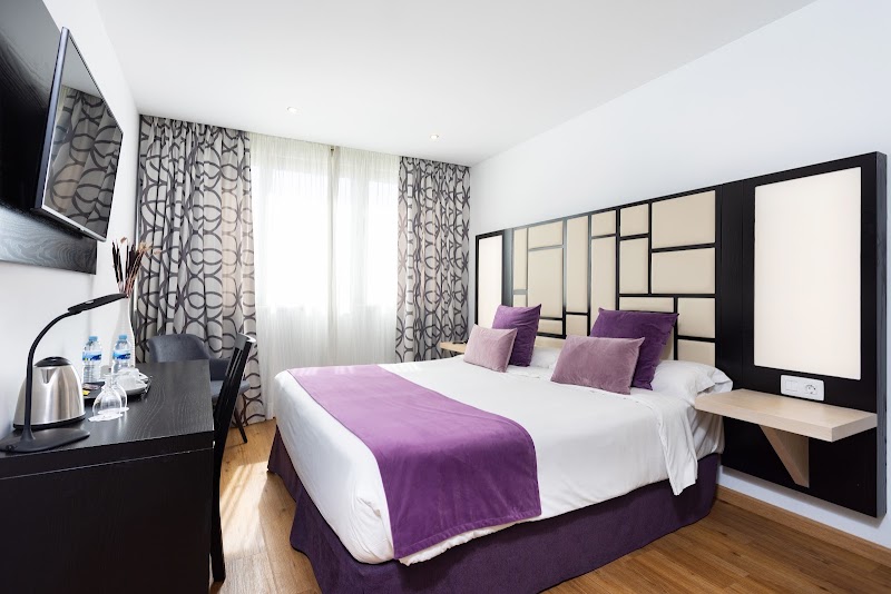 Hotel Colon Rambla – Calle Viera y Clavijo 49, 38004 Santa Cruz de Tenerife (photo 2)
