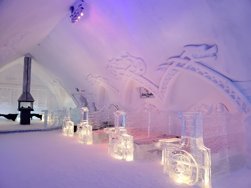 Hôtel de Glace et glissades, Valcartier – 2280 Bd Valcartier, Saint-Gabriel-de-Valcartier, QC G3L 3G3, Canada (photo 3)