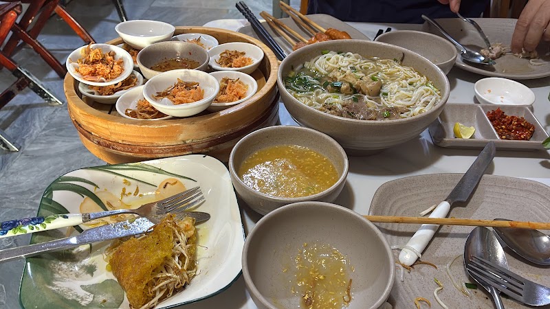 Hue Specialty Food, chez Madam Nga – 34 Kiệt 42 Nguyễn Công Trứ, Thuận Hóa, Huế, Vietnam (photo 3)