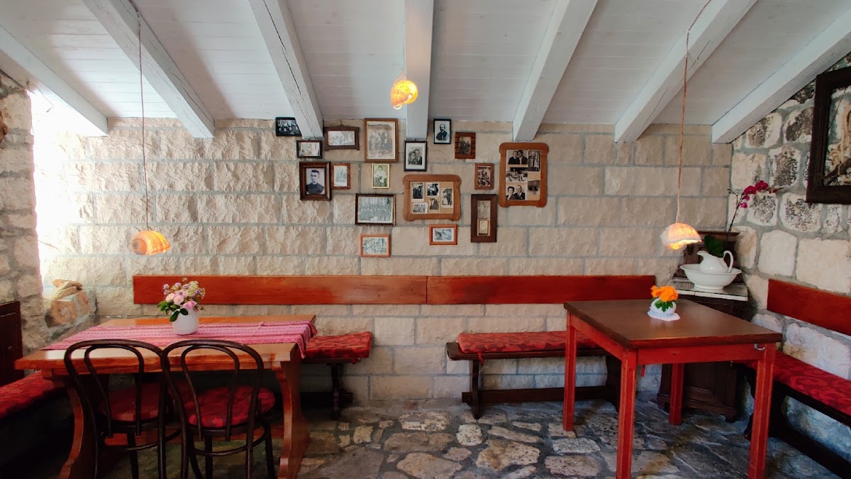 Konoba Menego – Kroz Grodu 26, 21450 Hvar, Croatie (photo 1)