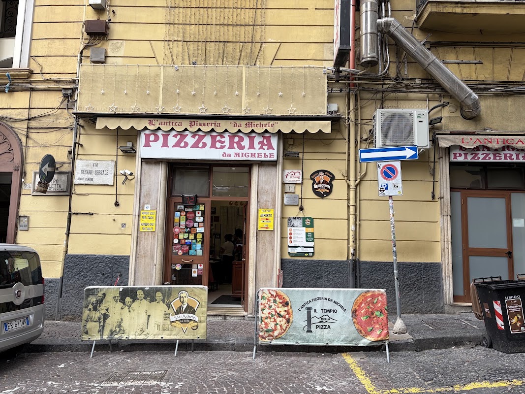 L'Antica Pizzeria da Michele – Via Cesare Sersale, 1, 80139 Napoli NA, Italie (photo 1)