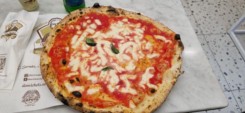 L'Antica Pizzeria da Michele – Via Cesare Sersale, 1, 80139 Napoli NA, Italie (photo 2)