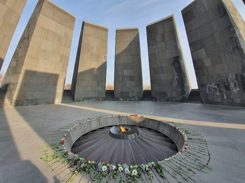 Le mémorial de Tsitsernakaberd – 8 Tsitsernakaberd Hwy, Yerevan 0028, Arménie (photo 2)