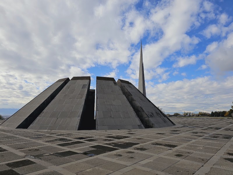 Le mémorial de Tsitsernakaberd – 8 Tsitsernakaberd Hwy, Yerevan 0028, Arménie (photo 3)