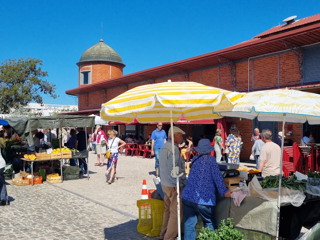 Les halles d'Olhão – Av. 5 de Outubro, 8700-412 Olhão, Portugal (photo 1)