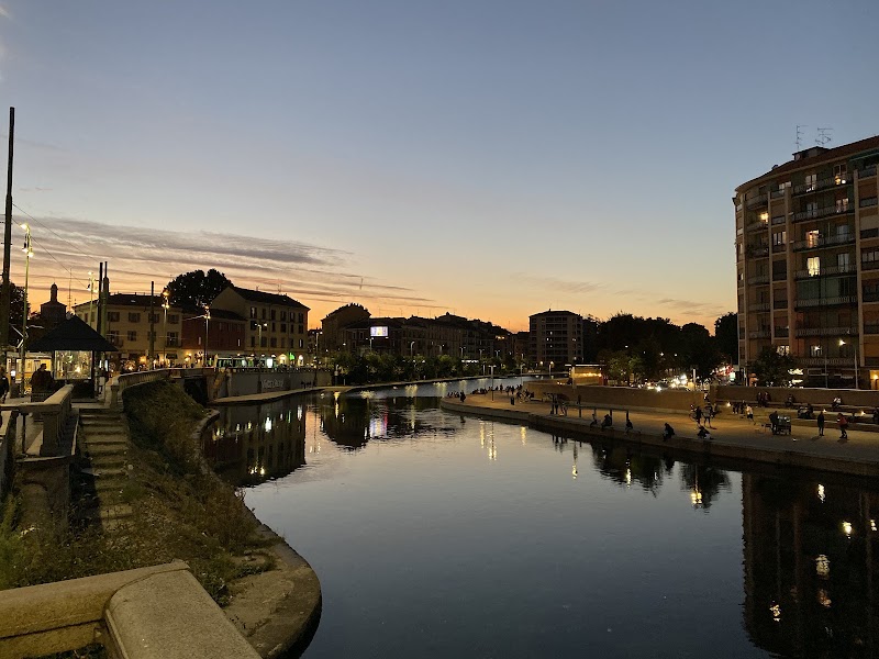 Les Navigli et la Darsena – Darsena del Naviglio, 20143 Milan, Italie (photo 3)