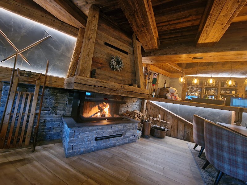 Les Tables de l'Ours – Ctra. de Sant Pere, 4, AD100 El Tarter, Andorre (photo 3)