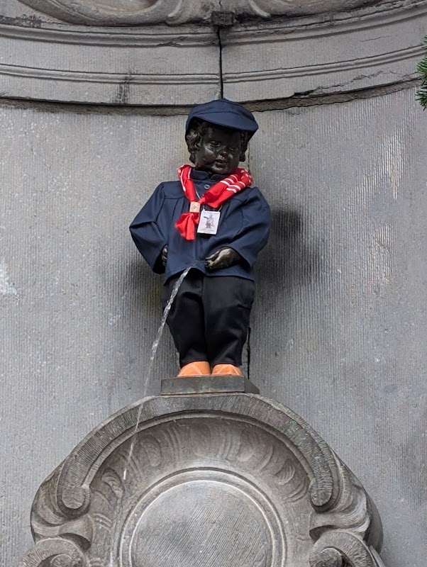 Manneken-Pis – Rue de l'Étuve, 1000 Bruxelles, Belgique (photo 1)