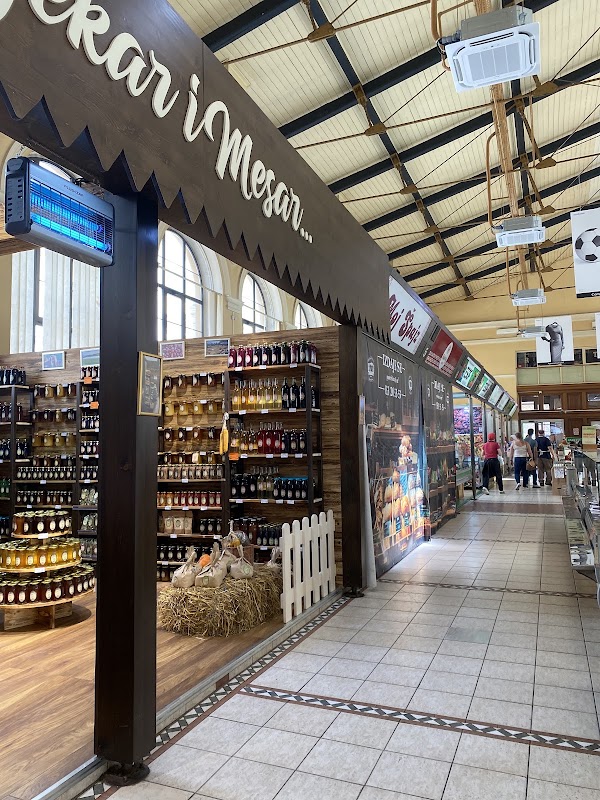 Marché Markale – Ferhadija 7, Sarajevo 71000 (photo 1)