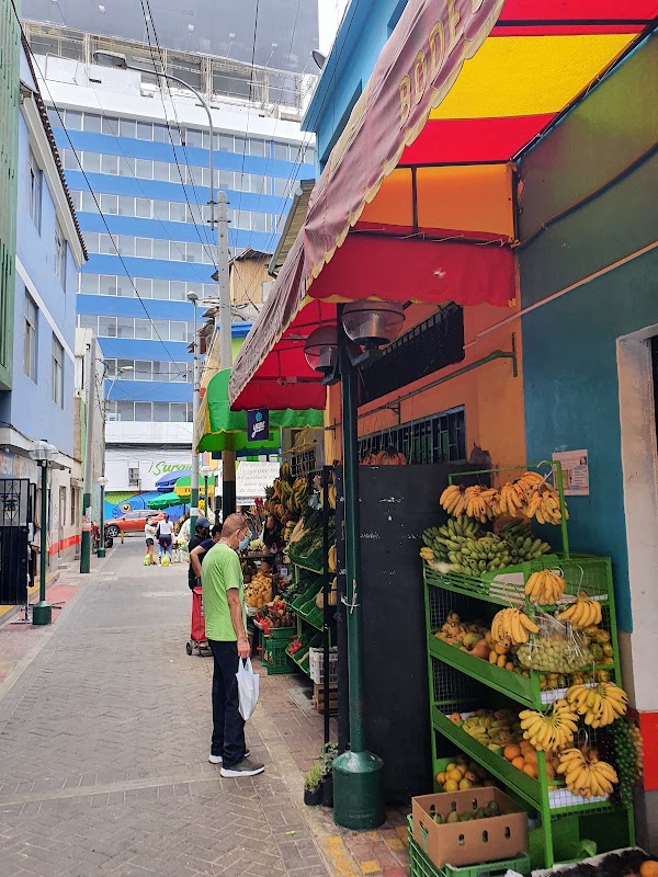 Marché n° 1 de Surquillo – Av. Paseo de la República, Surquillo 15047, Lima (photo 1)